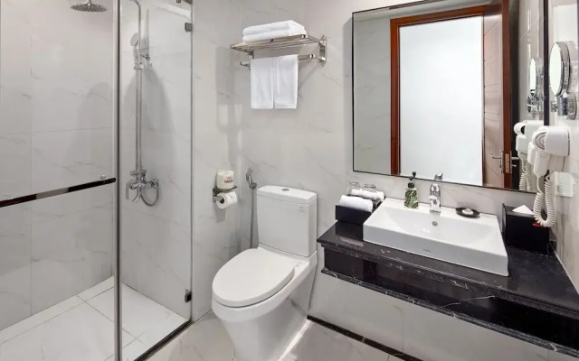 Ravatel Luxury Hotel Bac Giang