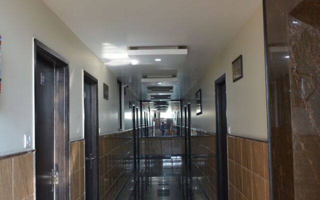 Airport Hotel Breeze