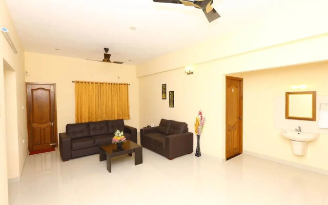 Hotel Fiesta House By OYO Rooms
