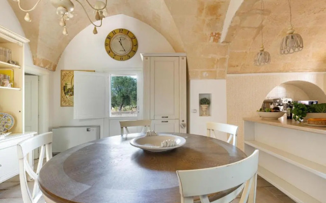 Villa Medici alla Macchia by BarbarHouse