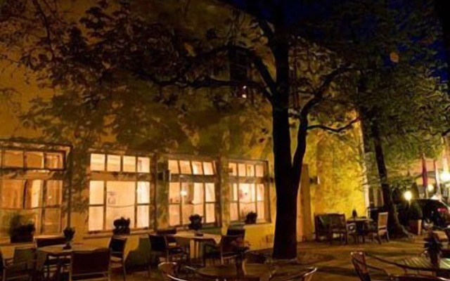 Hotel Csejtei