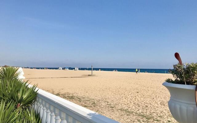 Beach House Barcelona Hot Tub & Beach Access