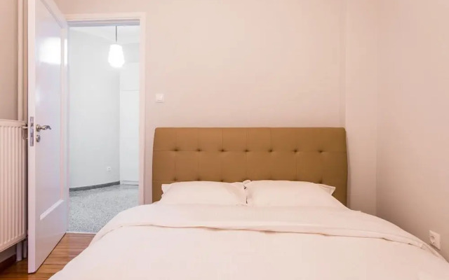 Adorable apartment under Acropolis