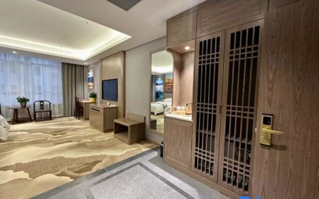 Shanshan Taihe Hotel (People's Government Branch)