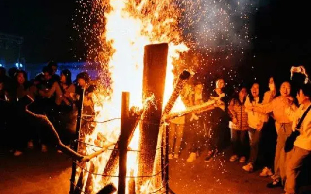 Dunhuang Yumo Stars Desert Camping Starry Sky Homestay