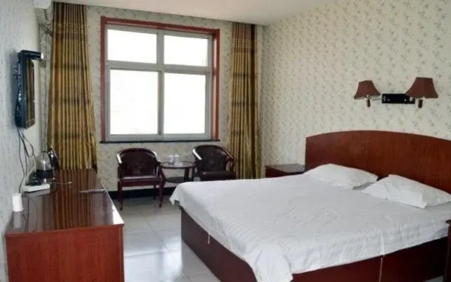 Yijia Business Hotel