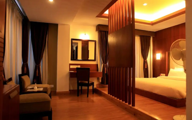 Suhim Portico Hotel & Resort