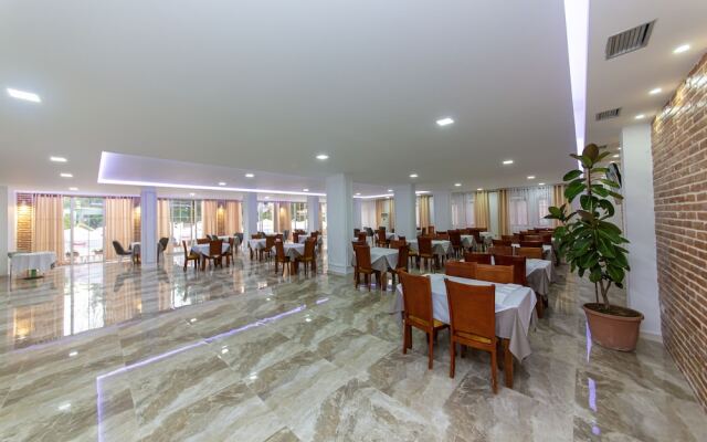 Esal Hotel