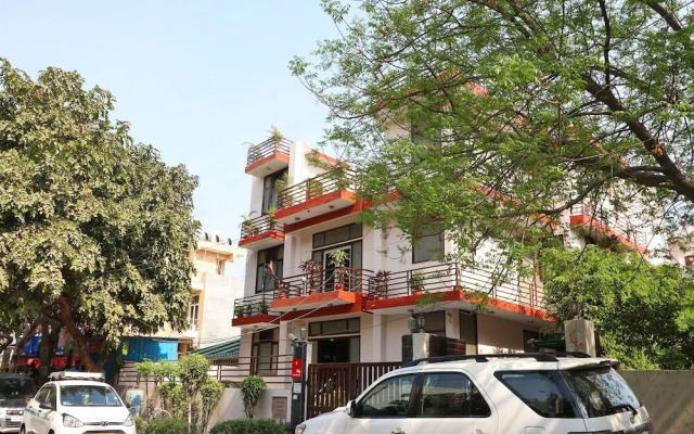 Innayat Residency By OYO Rooms