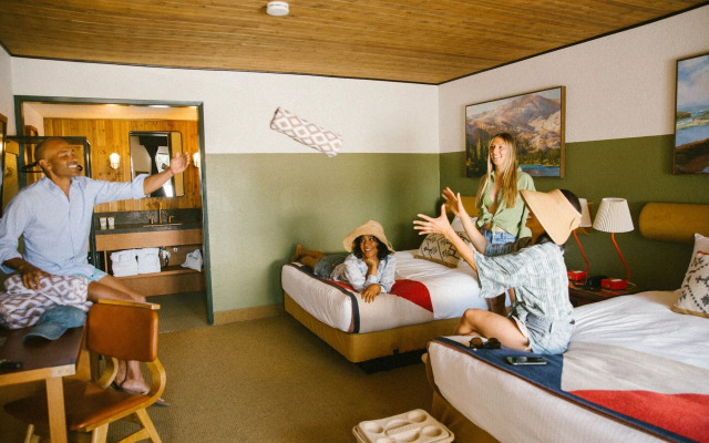 Station House Inn - Near Heavenly Gondola