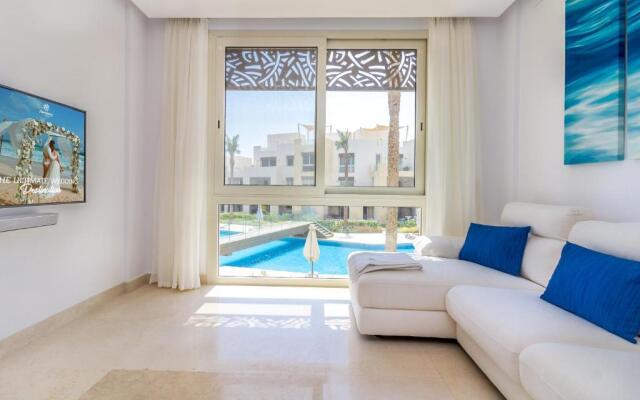 Seaview 1 BR with Beach & Pool access in Mangroovy