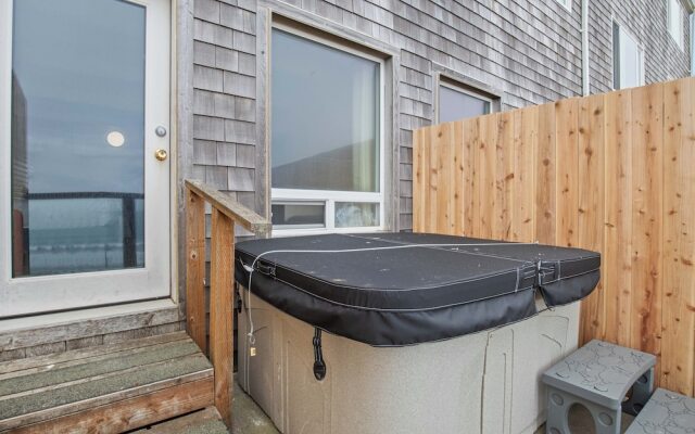 Seagull Beachfront Inn