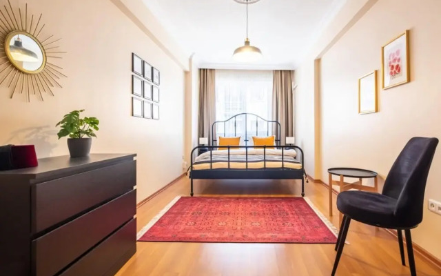 Charming Flat With Central Location in Sisli