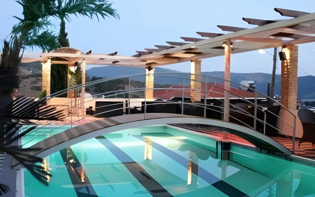 Selefkos Palace