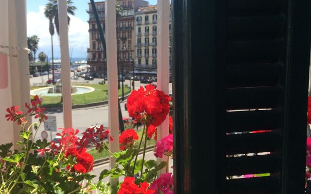 Base Napoli B&B