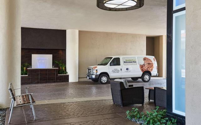 DoubleTree by Hilton Fullerton
