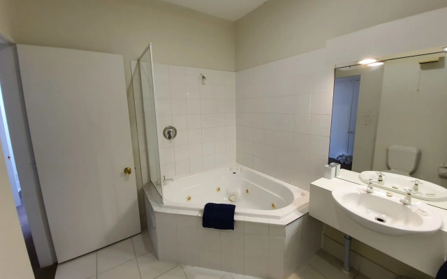 U Studios Paraparaumu