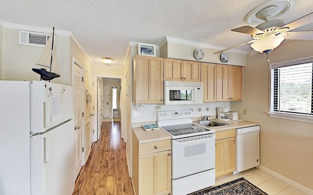 A201hhbt 1 Bedroom Condo