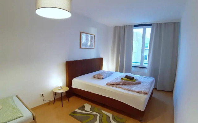 Lea-Apartment, 2 Raum, Balkon Tg Zentral Am Park