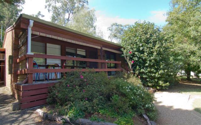 Alrima Lodge, Bright
