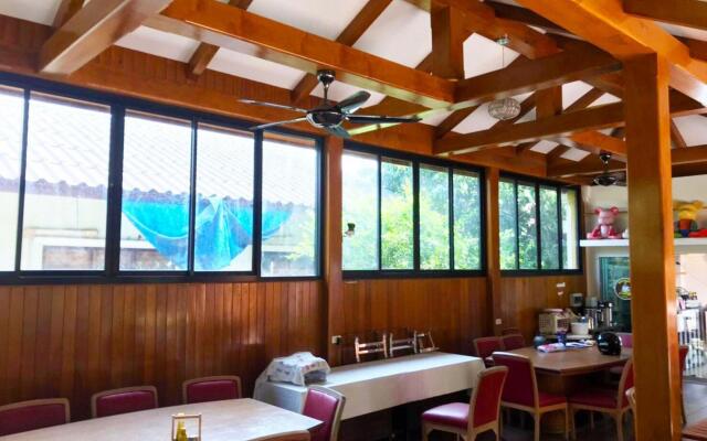 Damnoen Care Resort