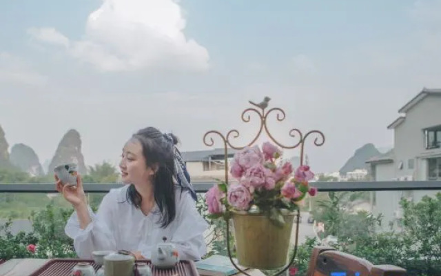 Range Rover Court Hotel (Yulonghe Branch in Yangshuo)