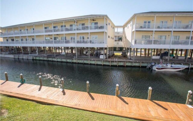 Sandpiper Cove Canal by Holiday Isle