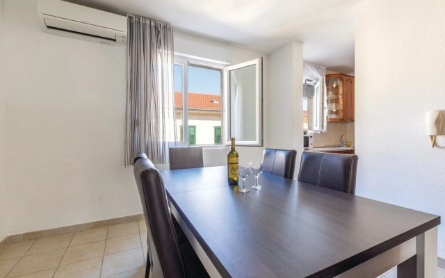 Dino - Spacious Near City Centre - A1