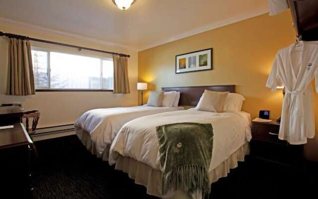 The Mammoth Creek Inn