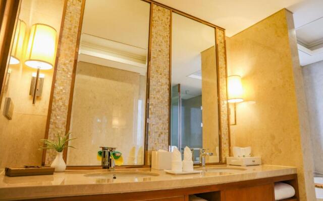 Jingling Shihu Garden Hotel