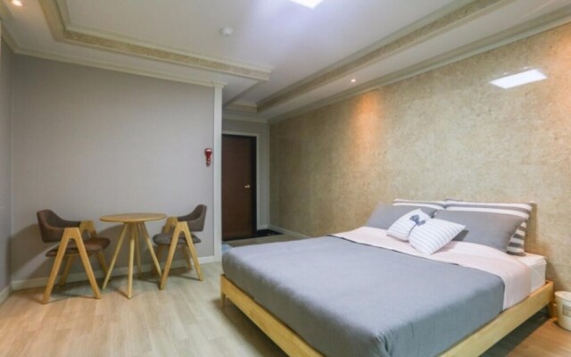 Goseong Natural House Pension