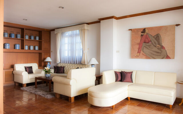 Lido Beach Hotel Pattaya