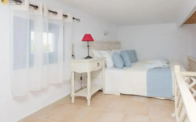 Tholaria Boutique Hotel