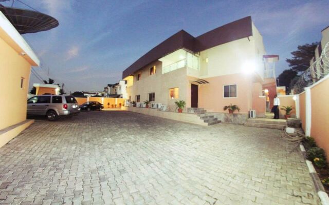 Pearl Gate Hotel