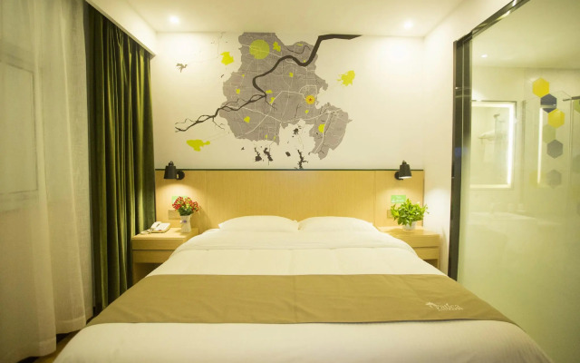 Vatica Suzhou Xiaoxian  Longhu Road Hotel