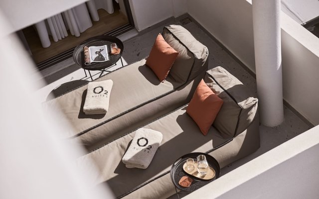 Cama Luxury Suites