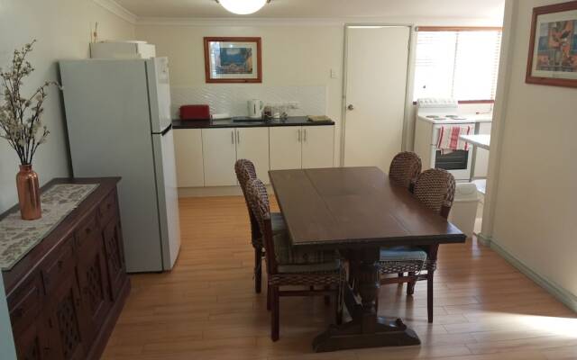 Forrest St Apartments