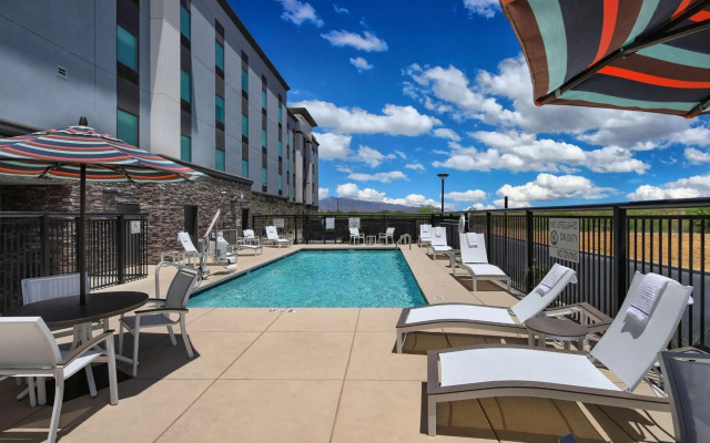 Hampton Inn & Suites Tucson Tech Park