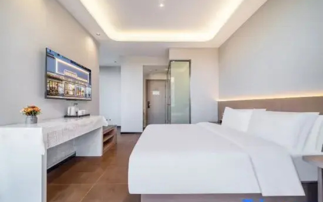 Yijianglou Hotel (Tonglu Fuchunjiang)