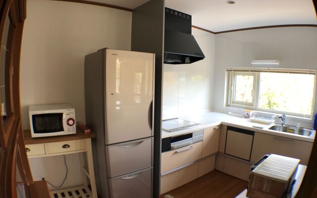 Tsuru Apartments