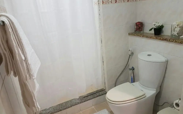 Beautiful 1Bedroom apartment Near Metro