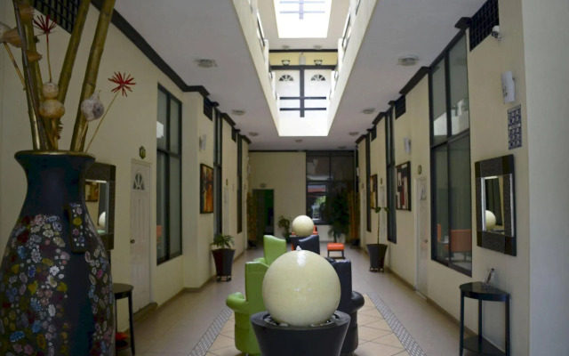 Hotel Esmeralda's