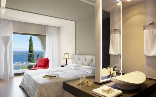 MarBella, Mar-Bella Collection Hotel