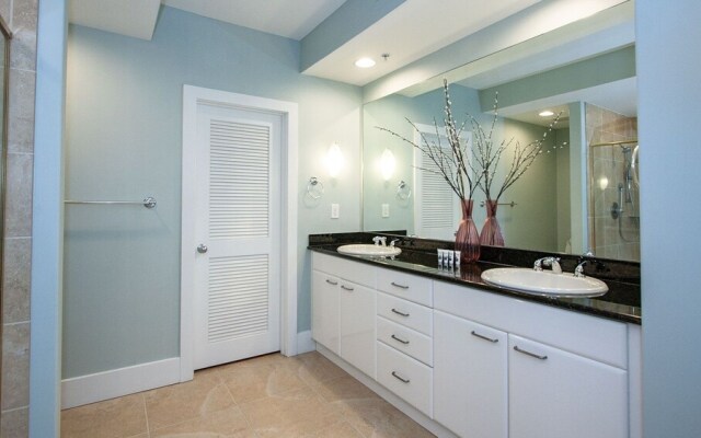 Crc0604 3 Bedroom Condo