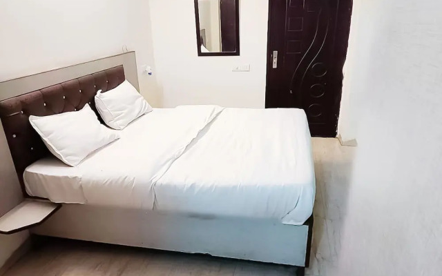 Roomshala 118 Hotel Acclaim 7 sky