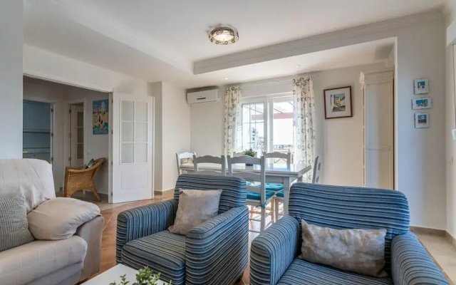 Apartment 100m From Beach