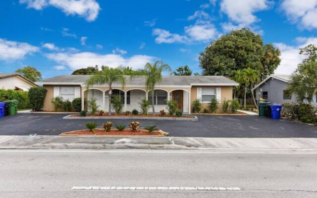 5140 Duplex in Oakland Park