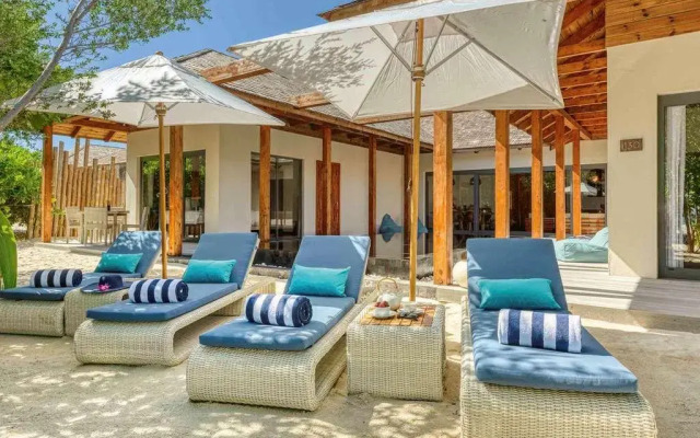 Kuredhivaru Resort & Spa Maldives
