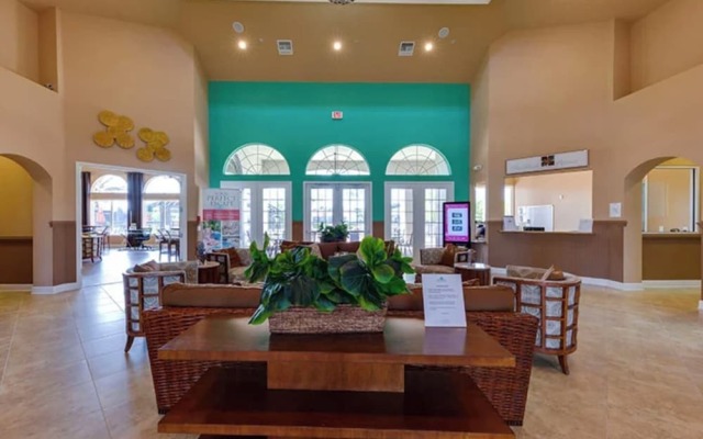 Lake View Getaway: Pool, Game Room, Theming!