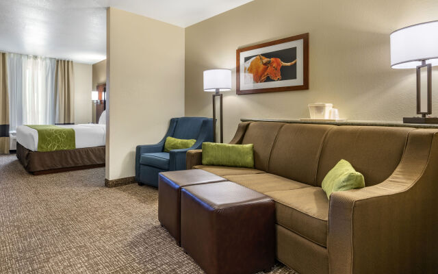 Comfort Inn & Suites Henderson - Las Vegas